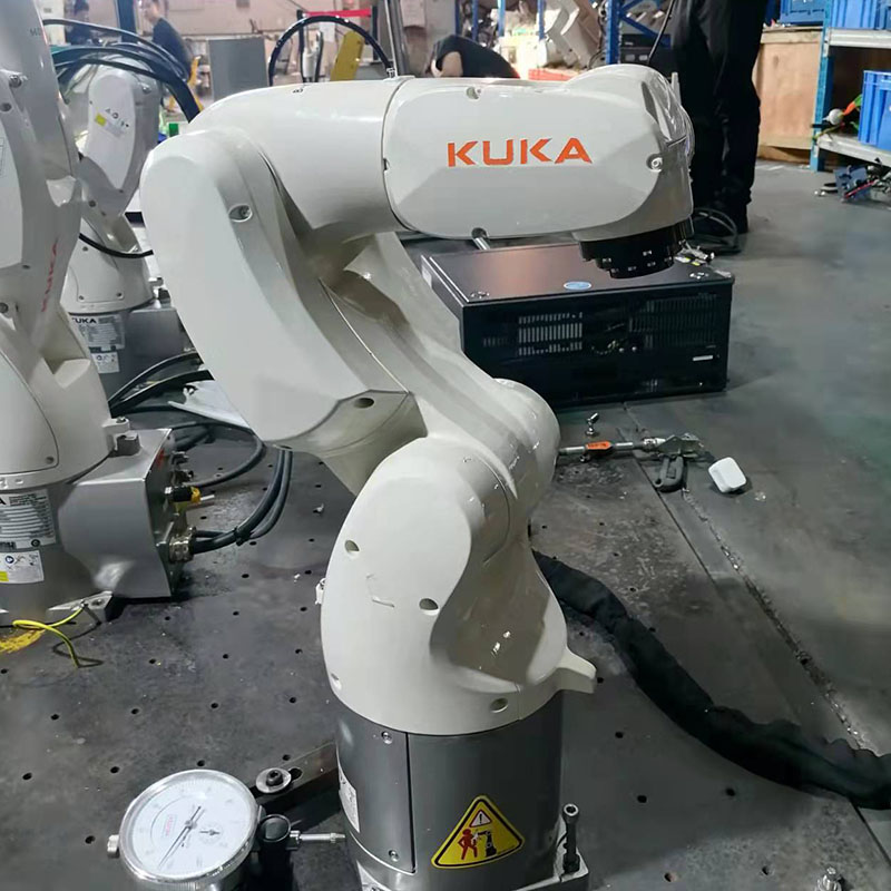 Refurbished and Stock New KUKA KR AGILUS KR3 R540 with KRC4 compact controller