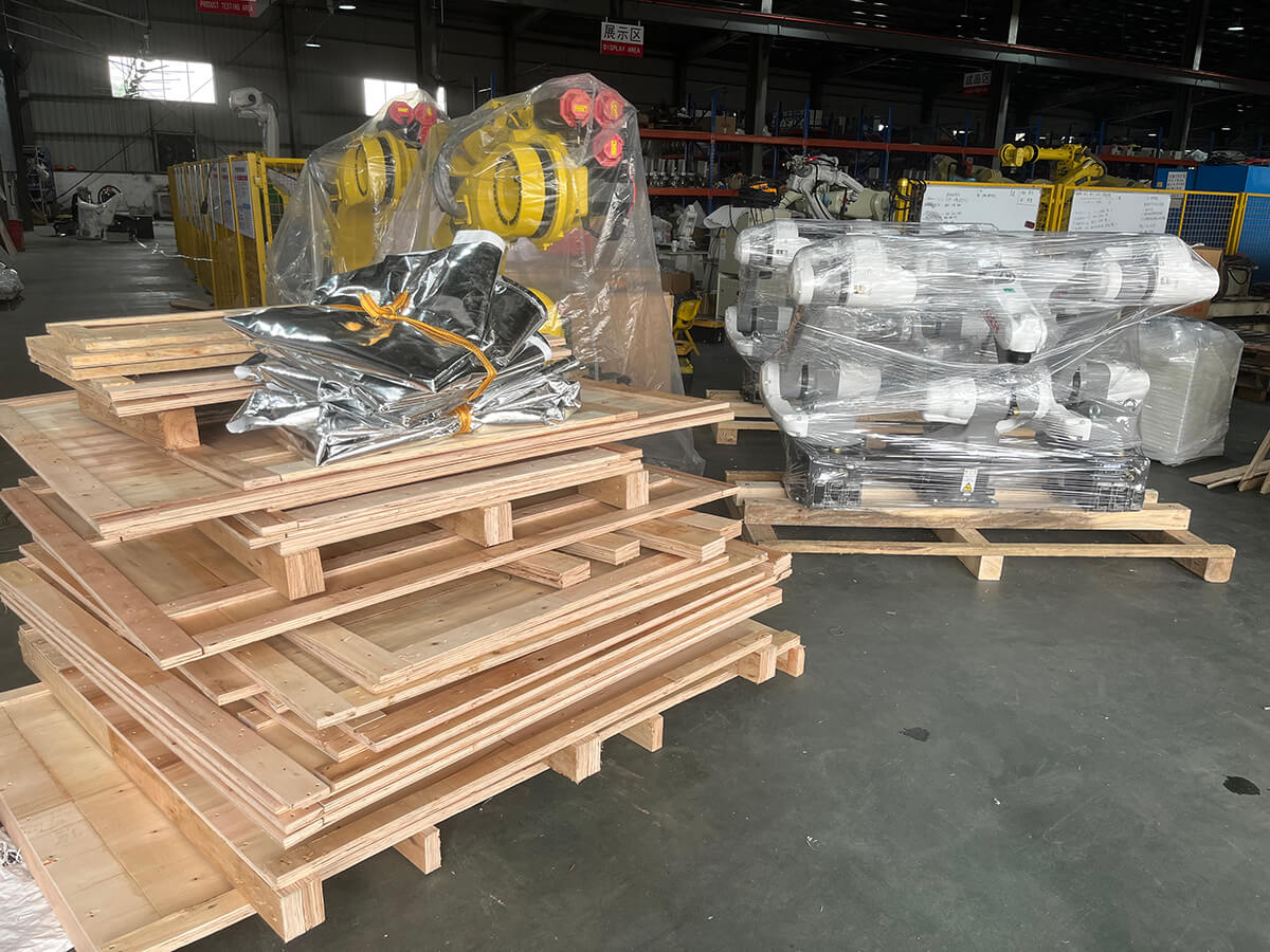 How do we pack our used robots?