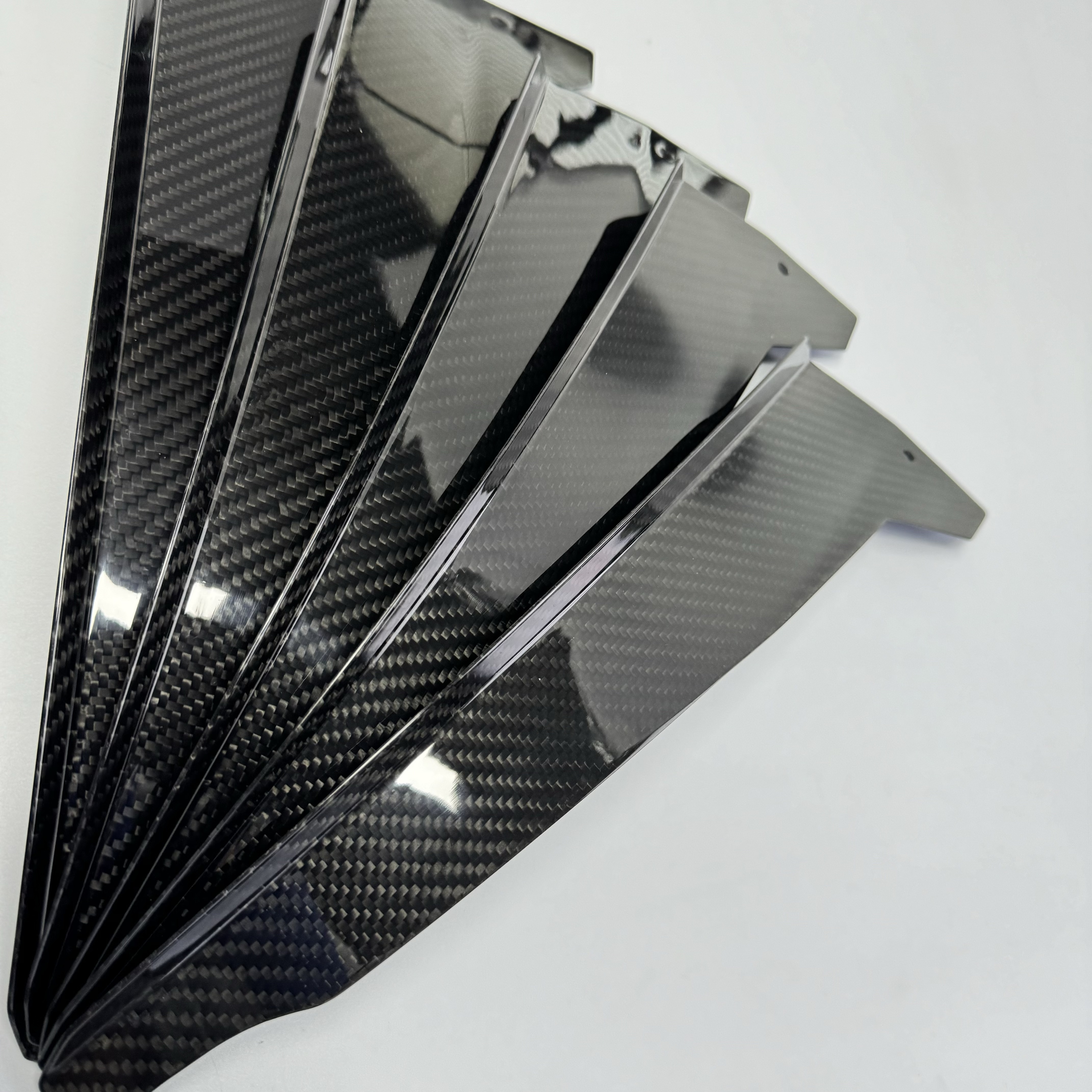 أجزاء كربونية مُشكَّلة.png