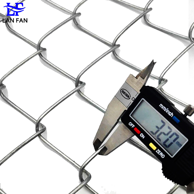 Wholesale Chain Link Fence Cyclone Fence High Quality Wire Mesh
