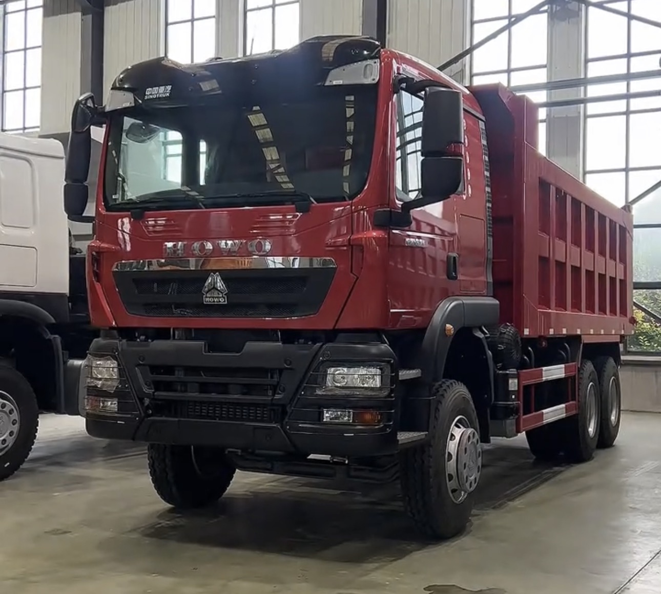 Sinotruk HOWO 6×4 10 Wheel Tipper Truck for African Mining & Construction