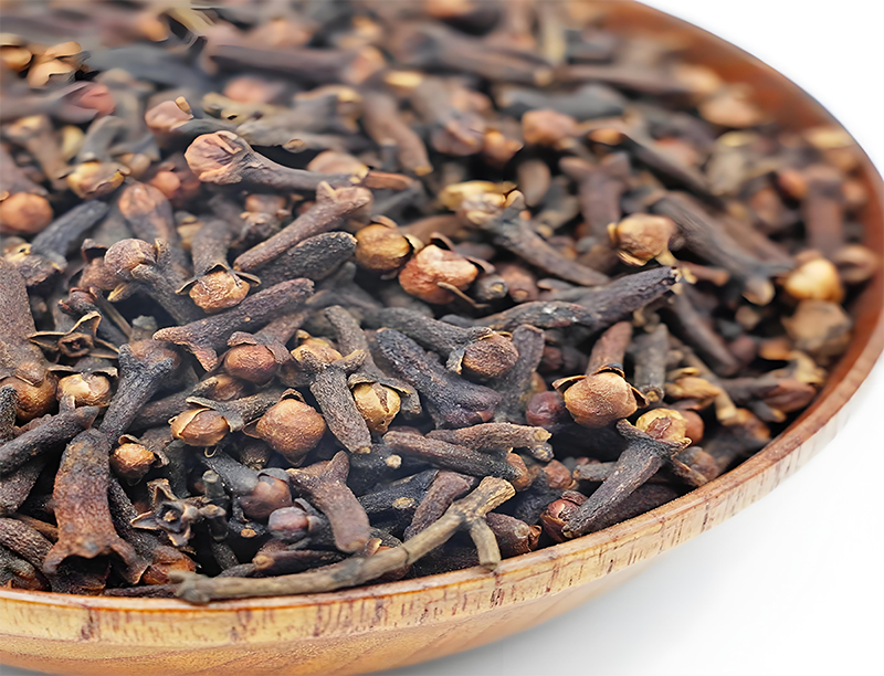 Clove Extract 1