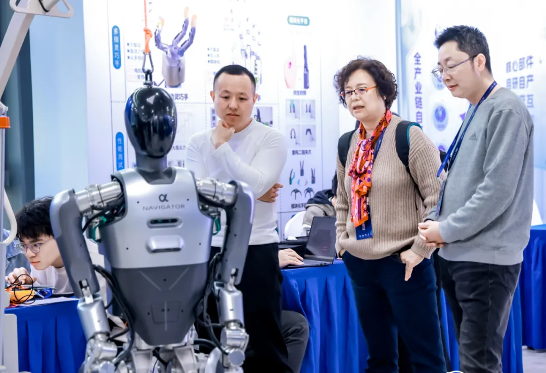 Humanoid Robot Ecological3