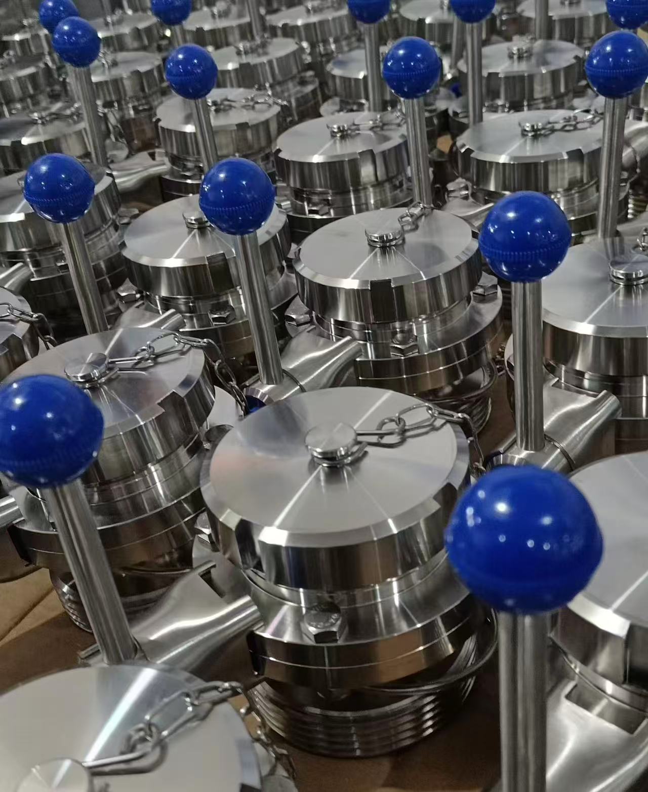 What role do pipeline fittings play in the liquid cooling industry, data centers, and AI computing power?