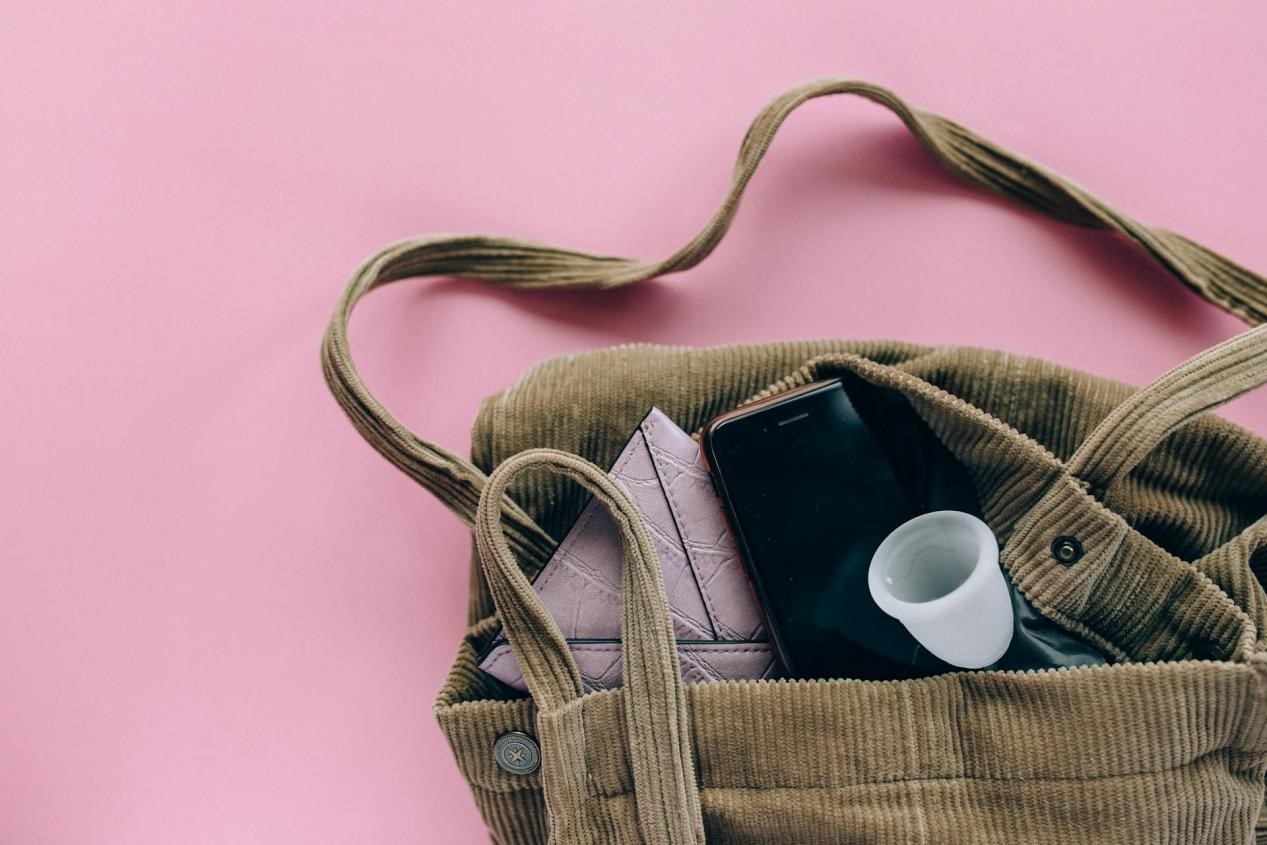 The Ultimate Guide to Menstrual Cups: Benefits, Safety, and How to Use Them
