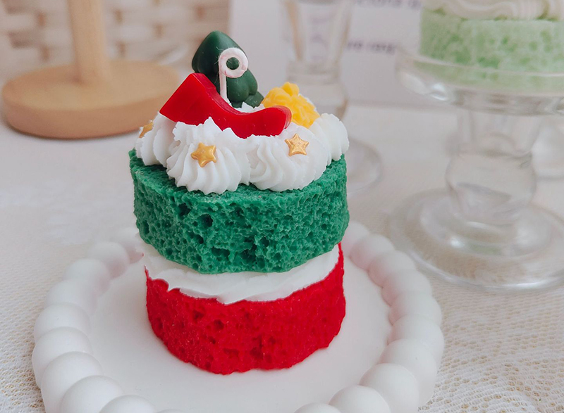 Handmade double layer red and green cake shape Scented candle for Christmas decor