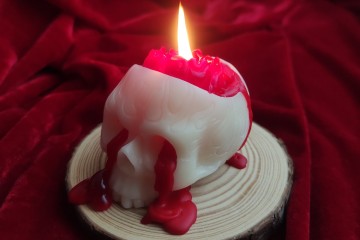 Terrifying Skull-Shaped Scented Candle for Halloween