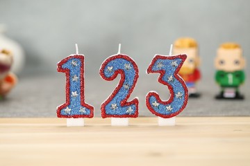 Red stroke blue bottom five-pointed star digital modeling birthday candle