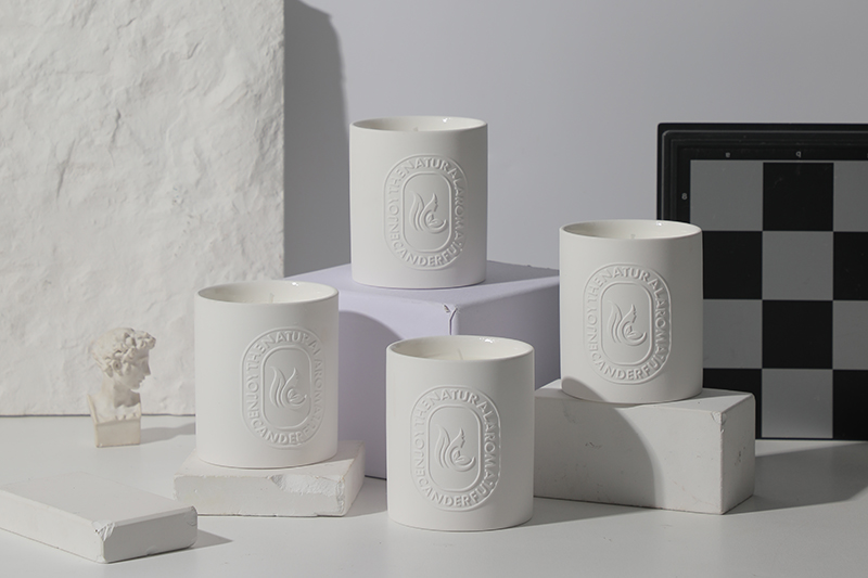 Romantic Ceramic Candle Holder with Relief Logo for Bedroom