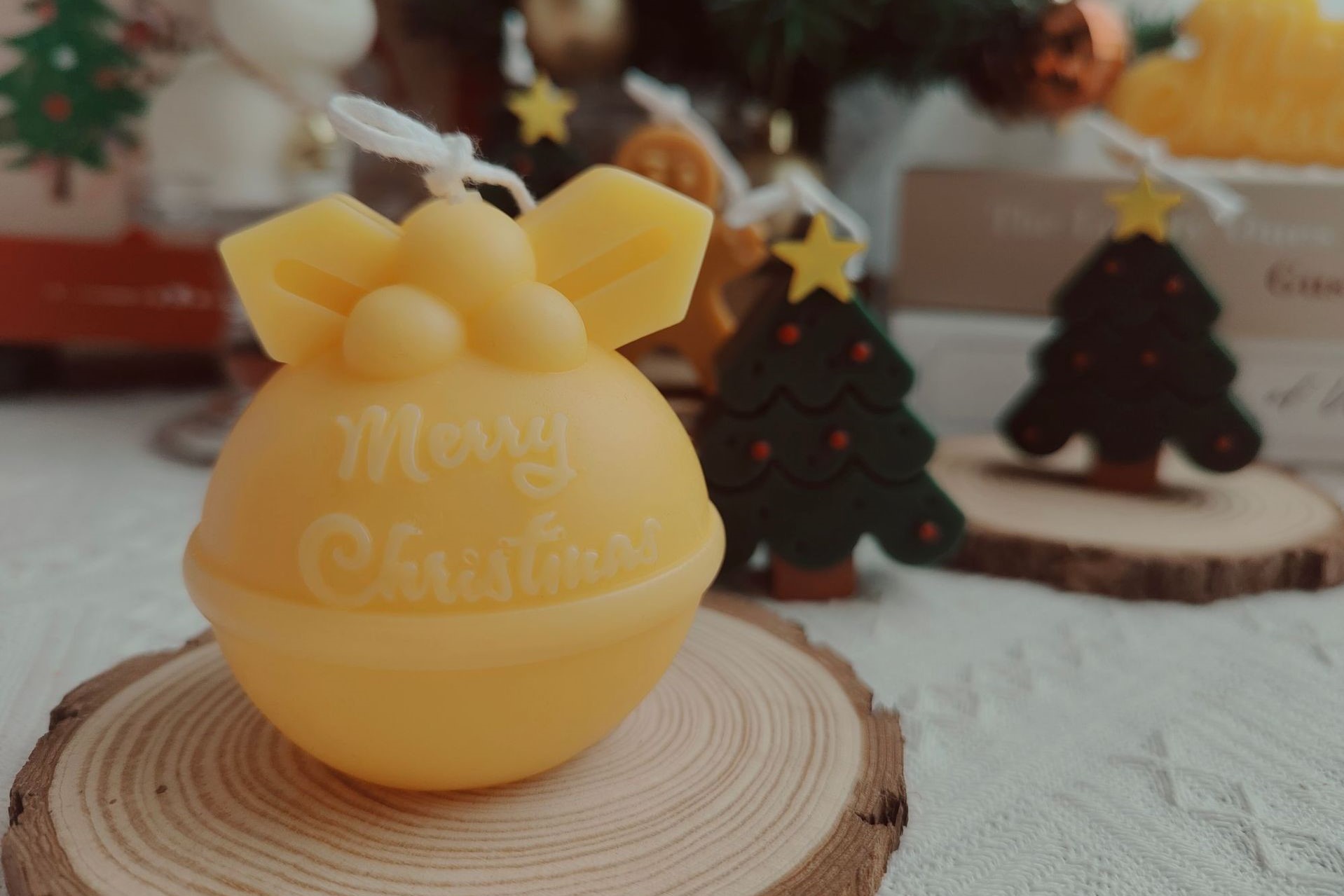 Circular Bell-Shaped Aromatherapy Candle - Elegant Decor