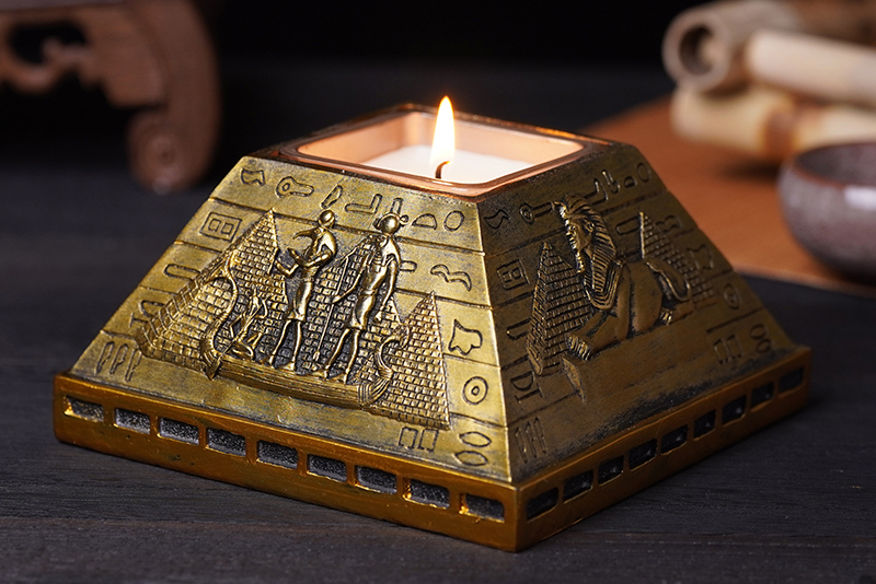 Vintage Egyptian Pyramid Aromatherapy Candle with Soy Wax