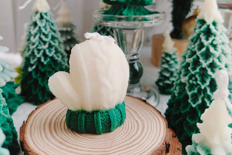 Handmade Christmas Creative Green gloves scented candle for Scene decor