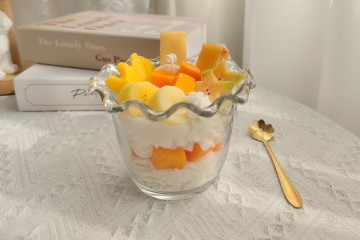 Banana Fruit Cup Shape Aromatherapy Candle - Unique Decor