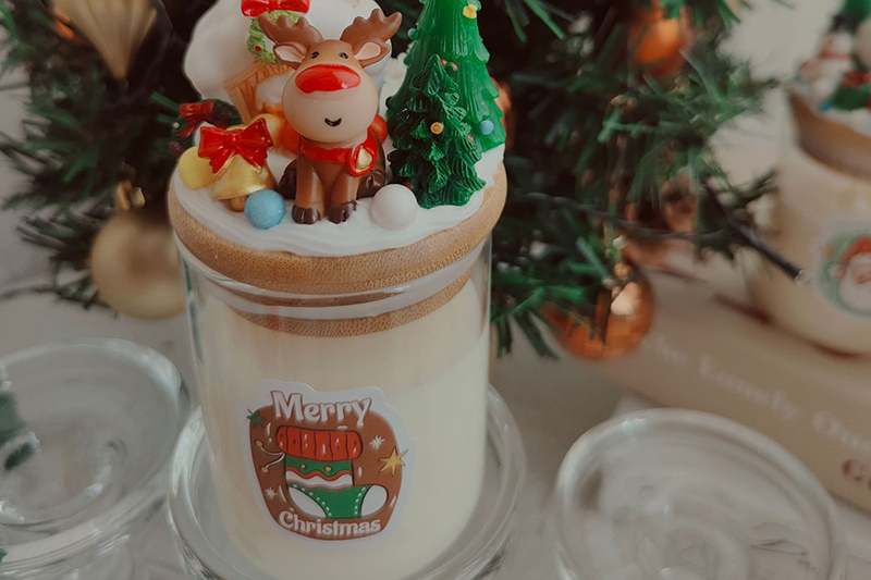 Creative novelty handmade soy wax scented candle for Christmas decor