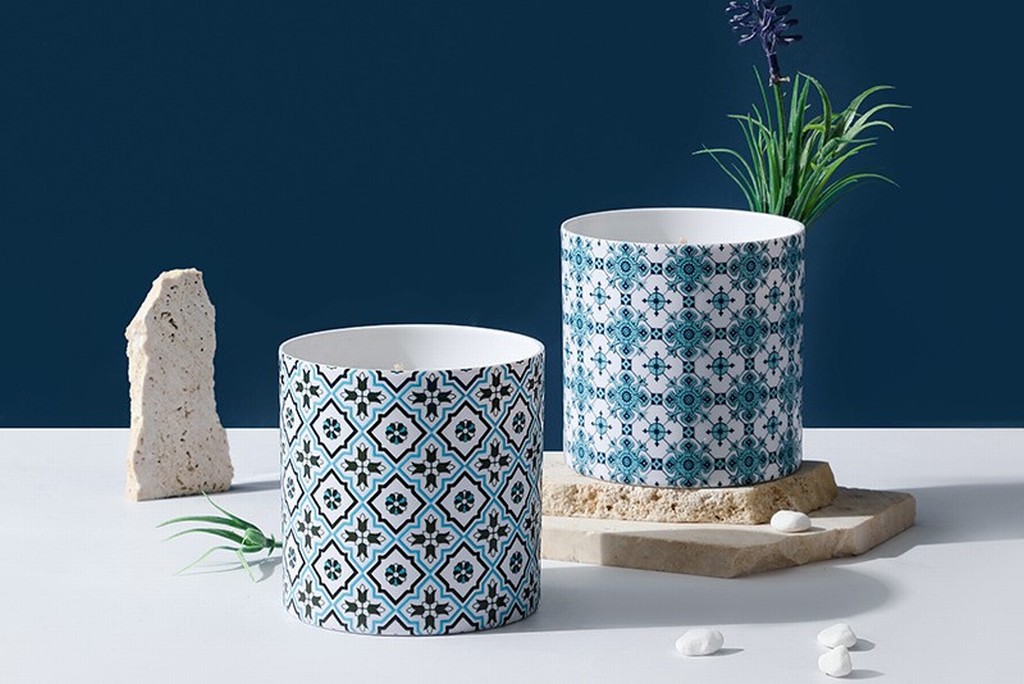 Fragrant Ceramic Candles - Elegant Gifts for Any Occasion