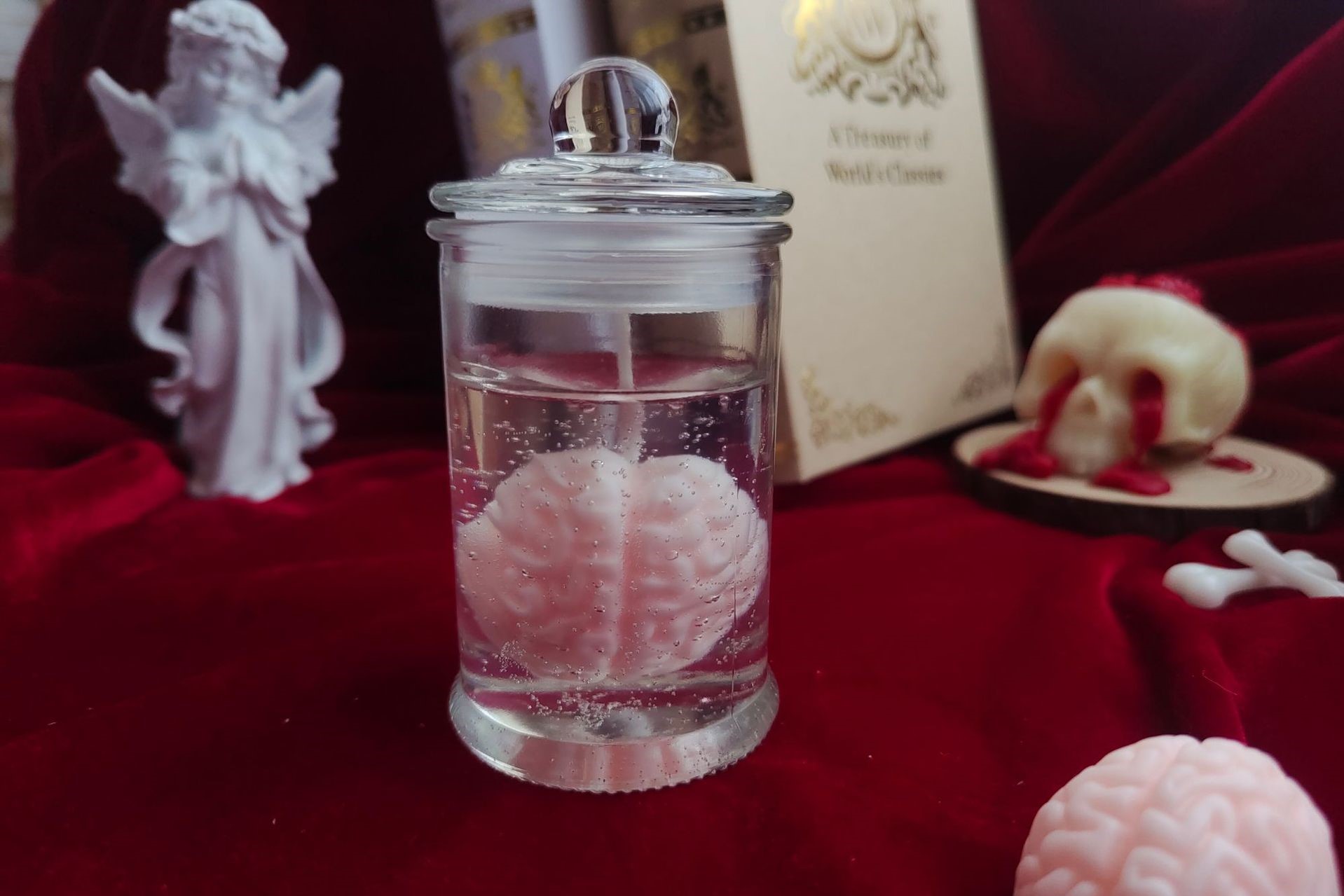 Spooky Halloween Brain-Shaped Aromatherapy Candle