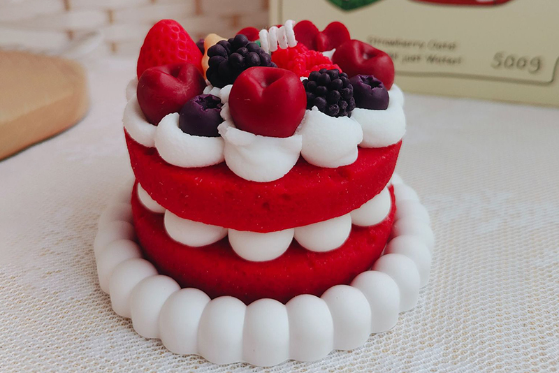 Red Velvet Strawberry Cake Scented Candle for home Decor