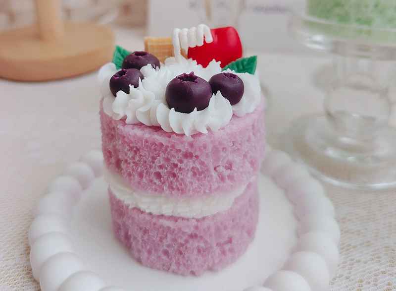 Handmade Double Purple Cake Scented Candle with berry  Decor