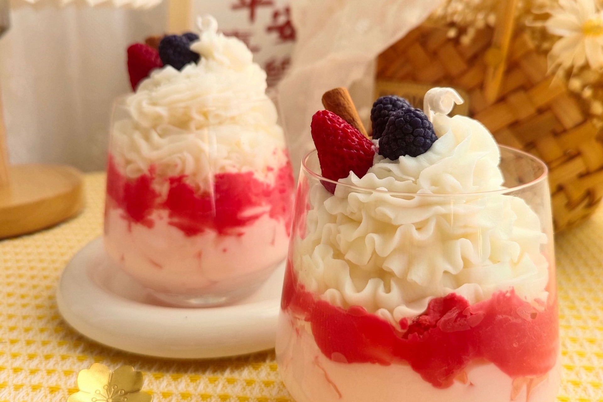Strawberry Cream Cup-Shaped Scented Candle