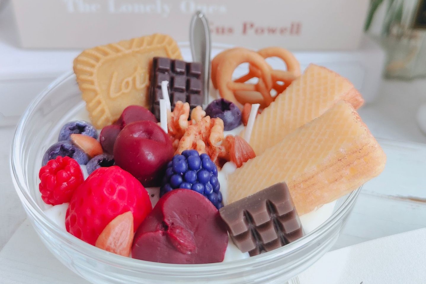Cookie Wafer Bowl-Shaped Scented Candle - Cozy Aromas!