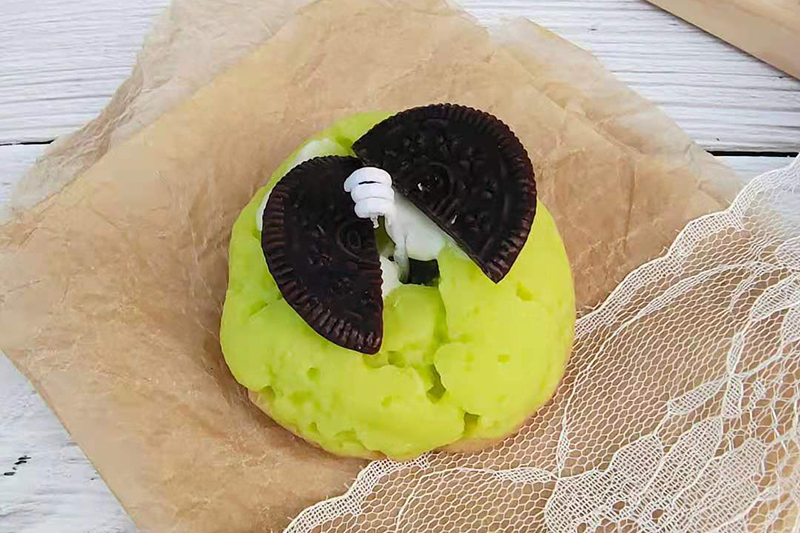 Creative Matcha Oreos dirty bread scented candle with Handmade