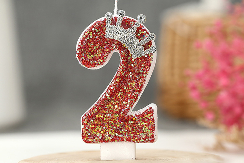 Luxury Crown Diamond red cake decorated with digital candle-1