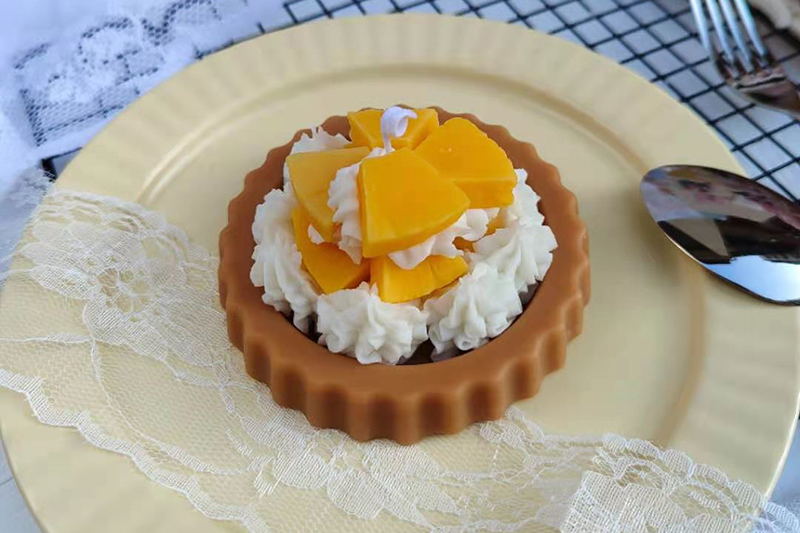 Creative novel pineapple tower simulation cake shape aromatherapy candle