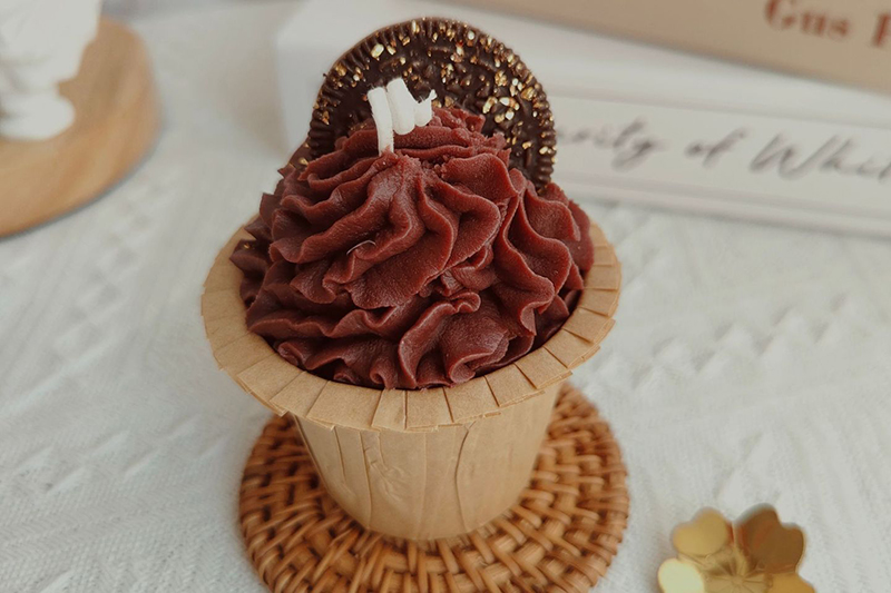 Novelty Oreo Cookie Cupcake Dessert Soy Wax Scented Candle