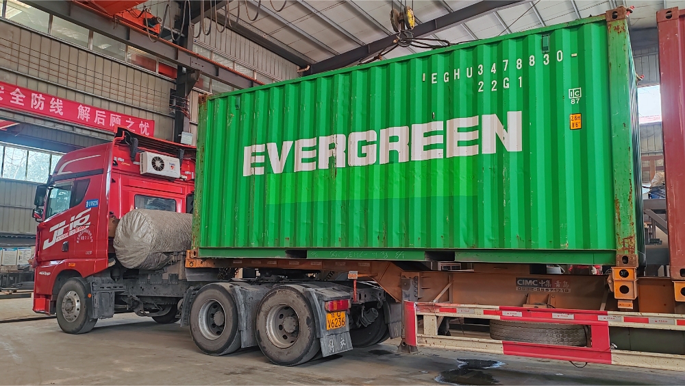 Henan Shanshui Heavy Industry Technology Co., Ltd. shipped waste solar panel recycling equipment to Slovakia
