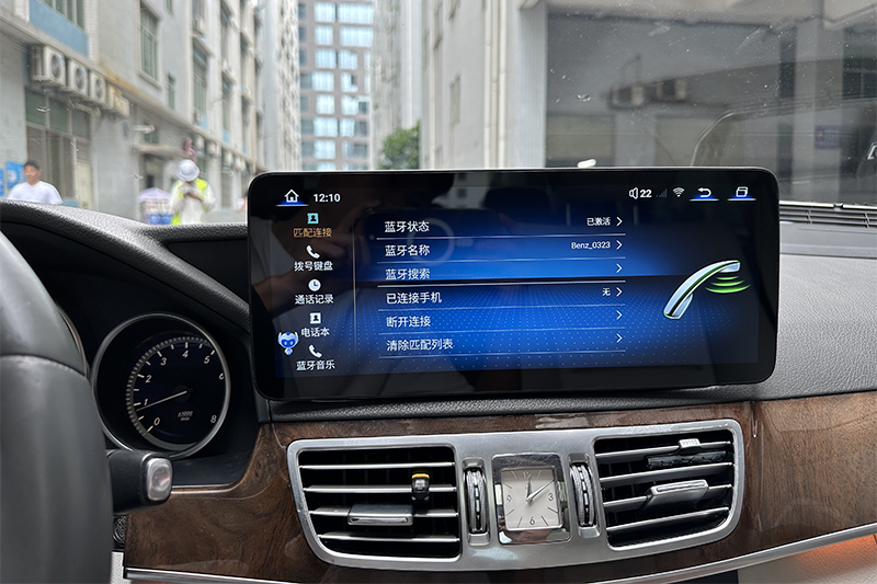 Mercedes-Benz in-car system screen comparison: which one is better for you?