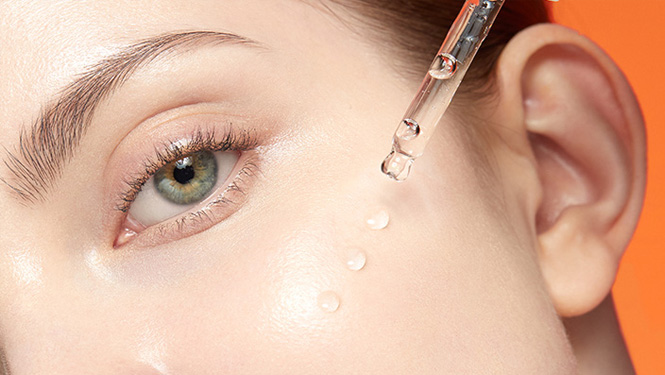 Which antioxidant is better for the skin: Dihydroquercetin or Vitamin C?