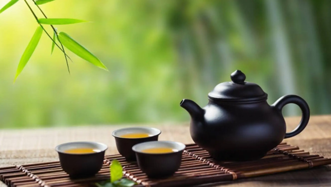 Chlorogenic Acid Supplements vs. Drinking Tea: Which Is More Effective?