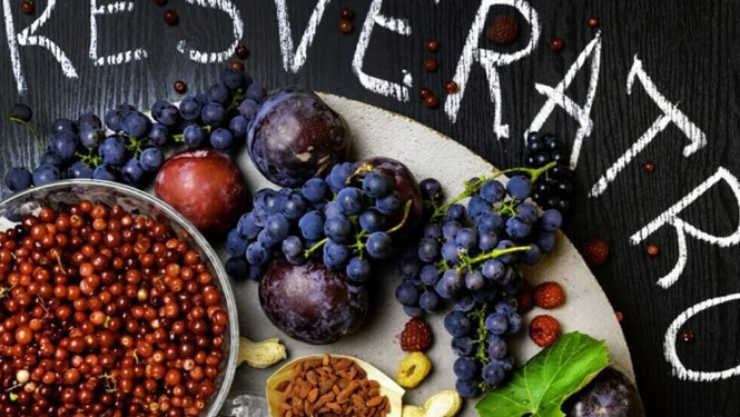 Resveratrol is a natural stilbenoid phenol found in grapes, red wine, and berries..jpg