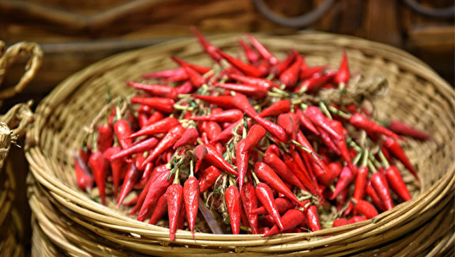 Capsaicin powder is a natural compound powder extracted from chili peppers.jpg