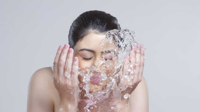 phoretin helps moisturize and hydrate the skin, and make the skin smoother.jpg