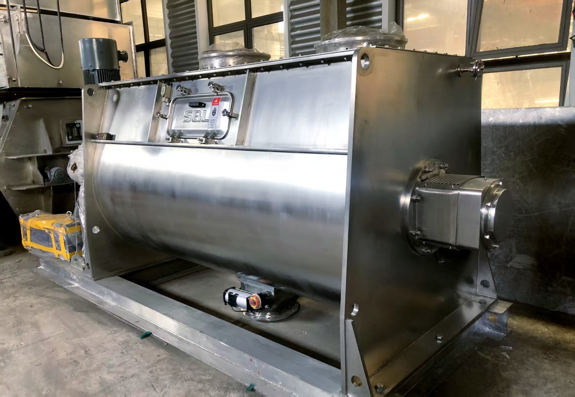 The Art of Loading and Discharging: An Operational Guide to Maximizing Ribbon Mixer Efficiency