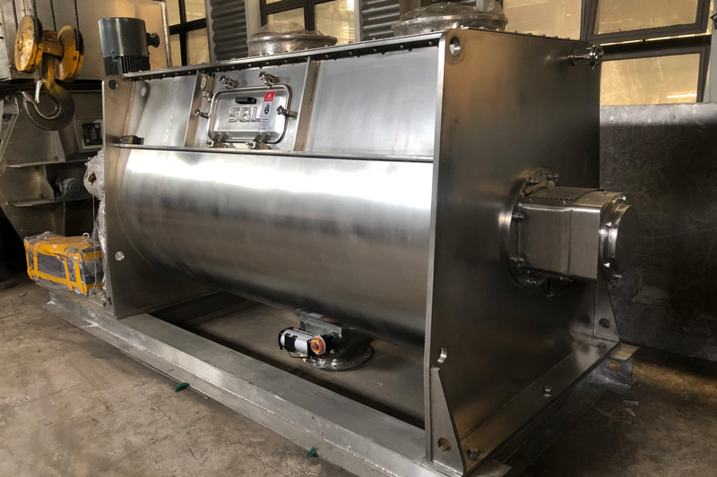 Tailored Mixing Solutions for the Plastic Industry