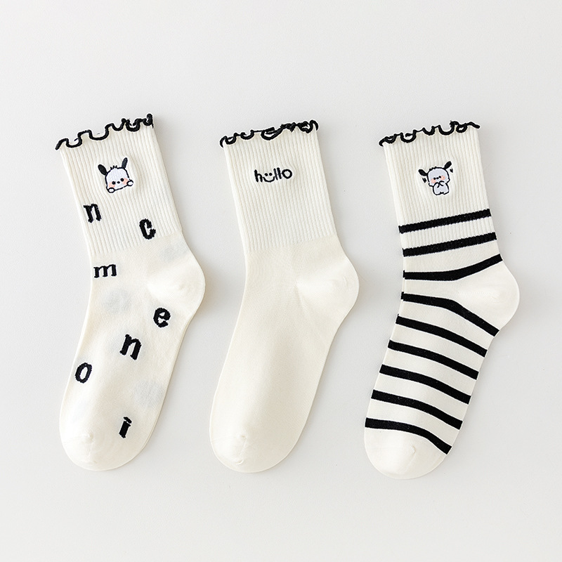 Uncover the Latest Trends in Fashion Hosiery: Elevate Your Style with Our Exquisite Collection