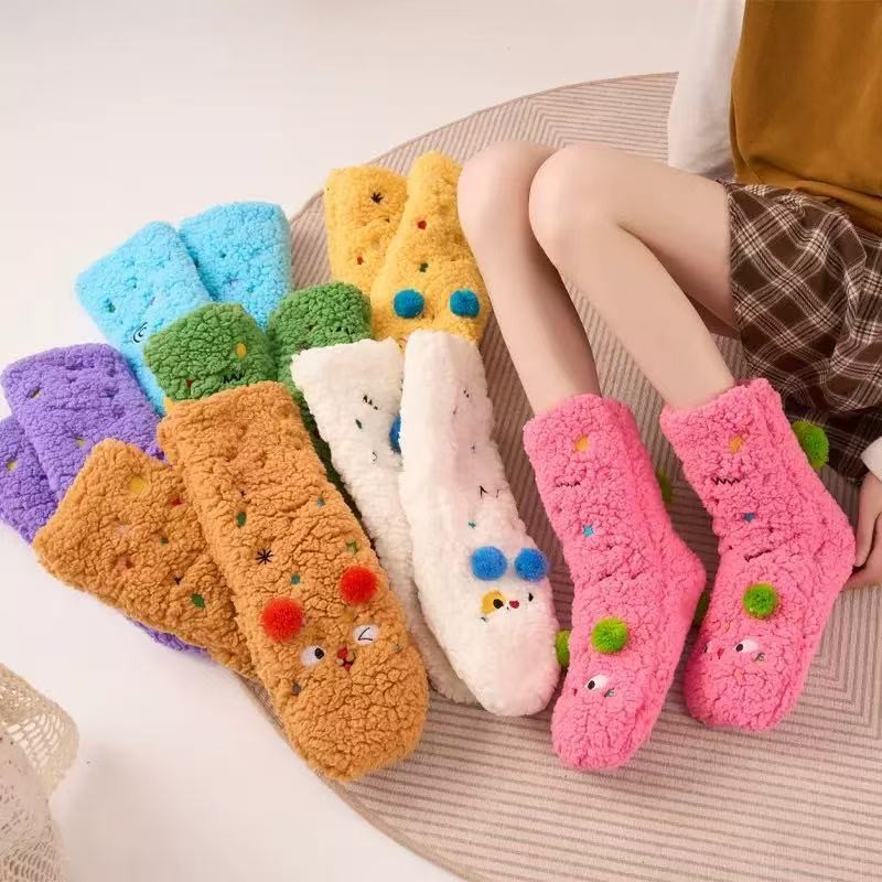 The Anti-Sock: How an Unapologetically Bulky Sock Became the Winter's Coziest Flex