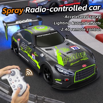 Spray 4WD RC Car with Accelerated Spray Lights Sound and 2.4G Control