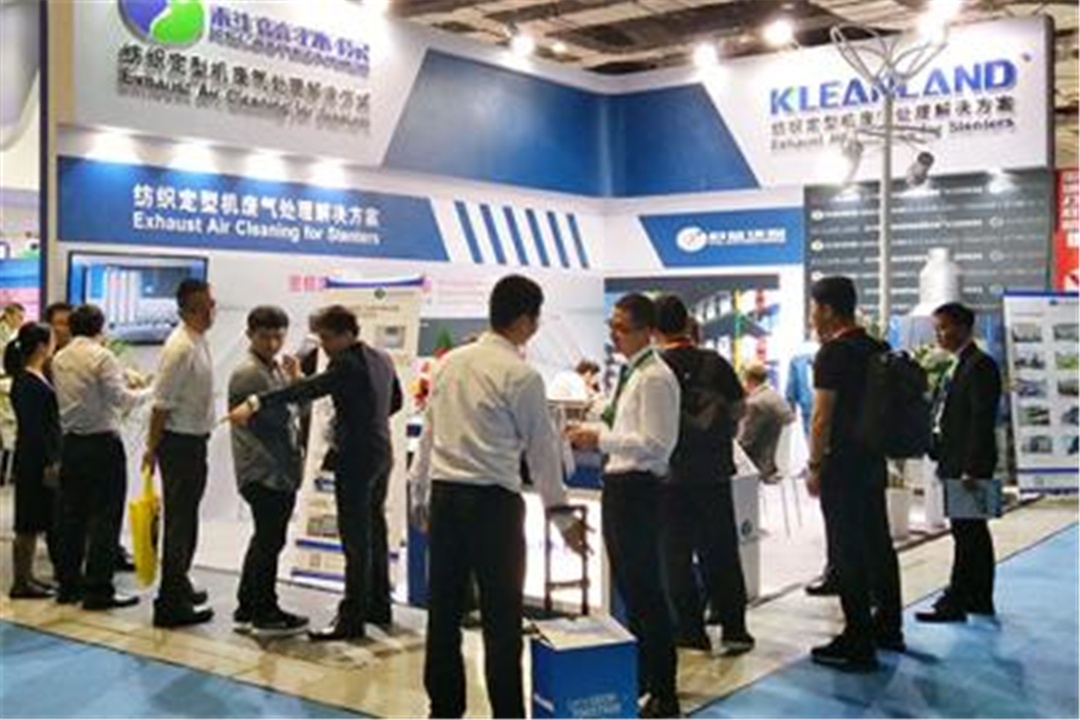 air quality exhibition with smoke purifier for commercial kithcen