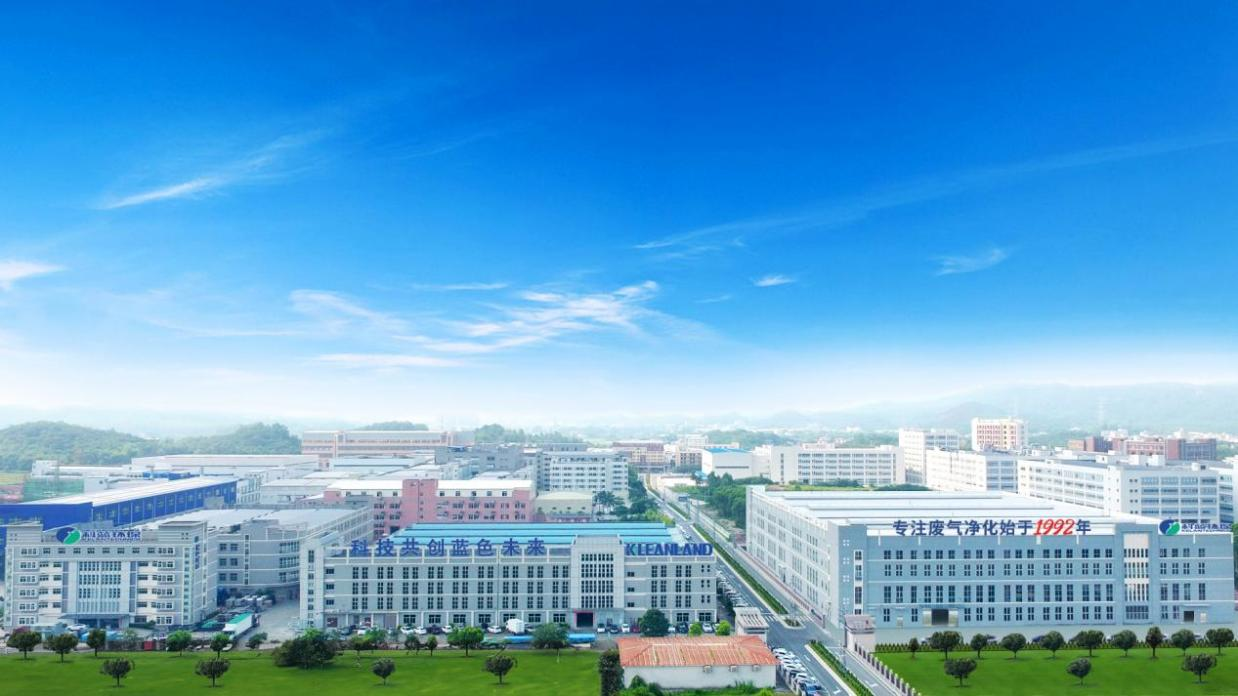 The Dangers of Operating a Restaurant Without an Oil Fume Purifier