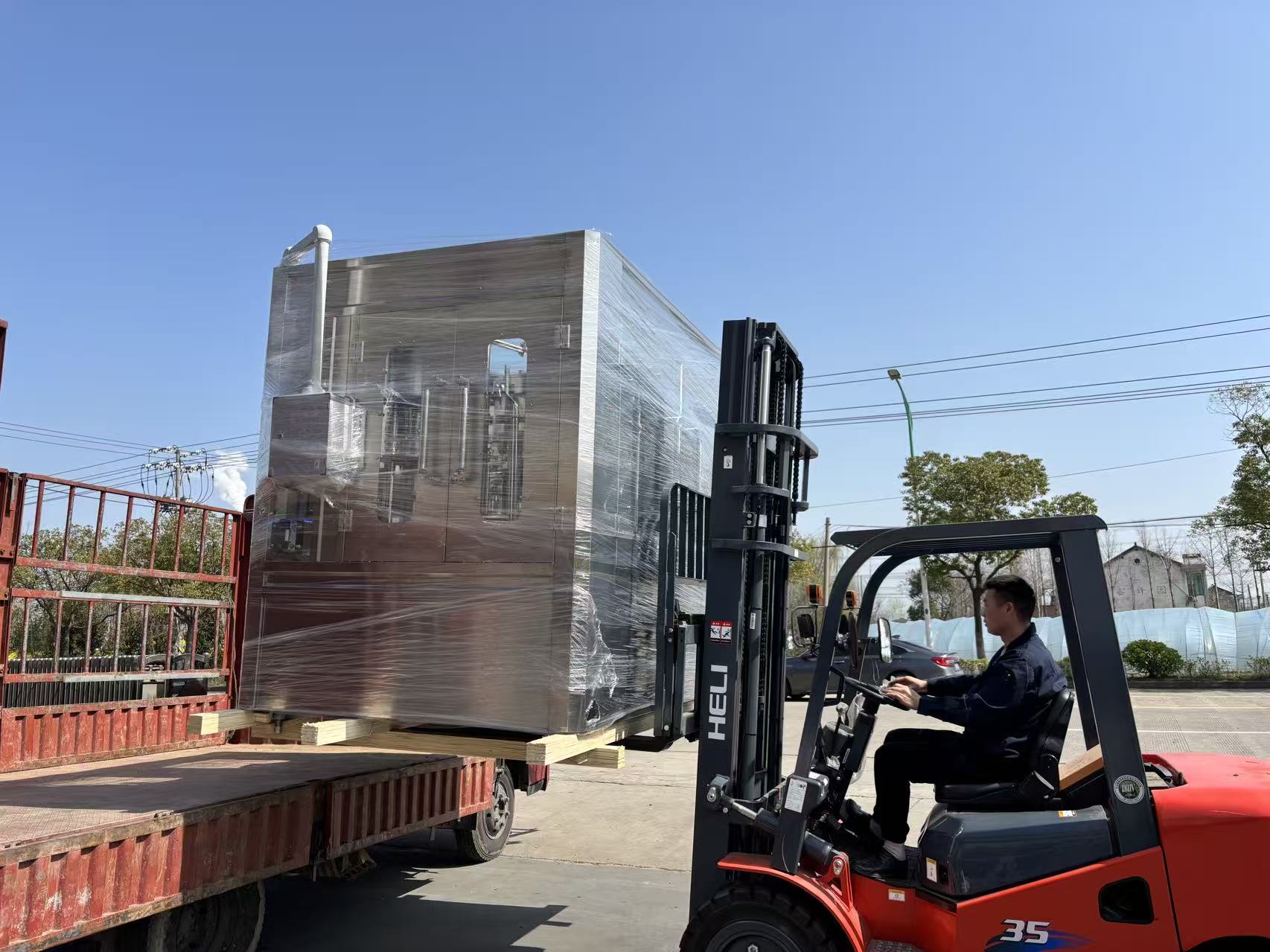 3-in-1 Carbonated Beverage Filling Machine Was Shipped To Kyrgyzstan Today