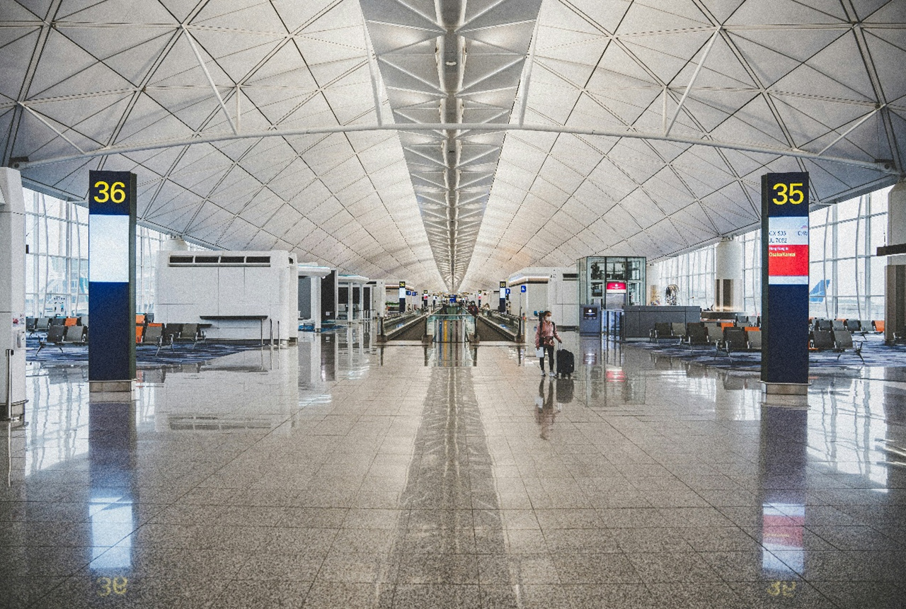Application Case Study Emergency Lighting in a Large International Airpor (1)