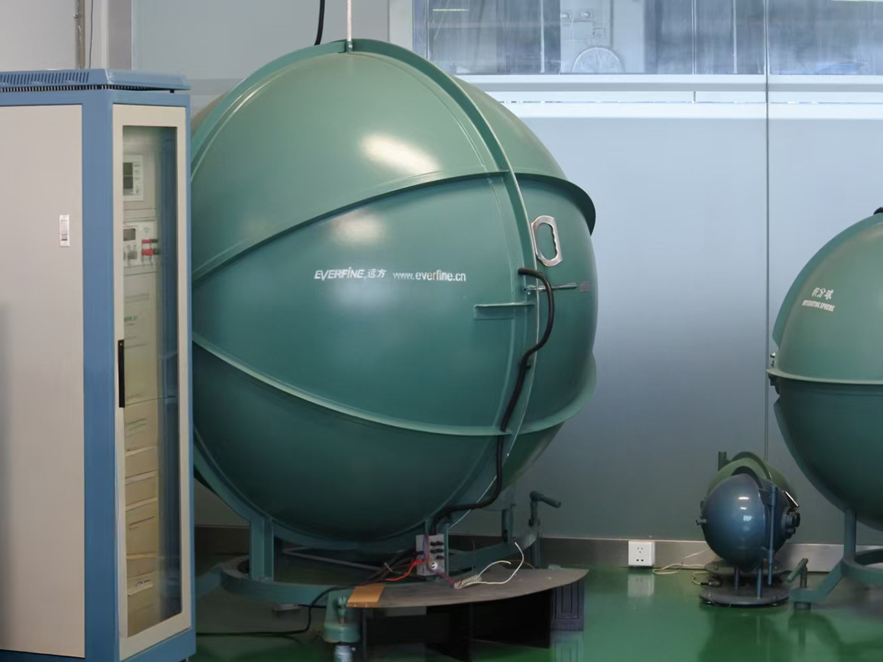 8 Integrating Sphere