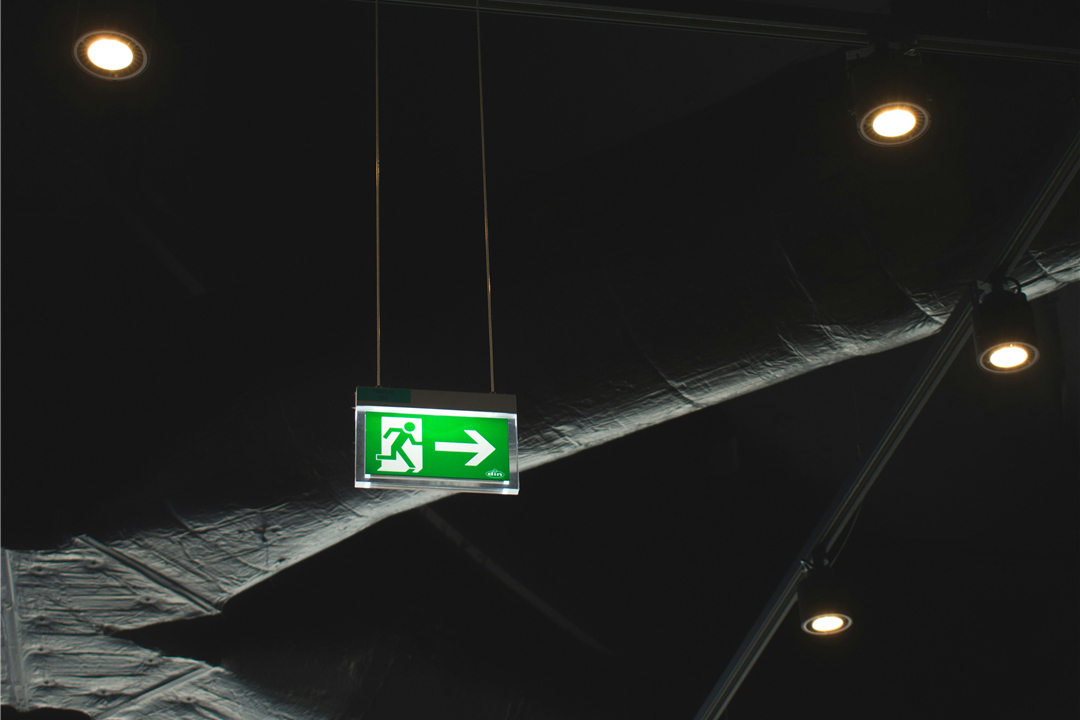 niklas-schoenberger-KjmQdNAvKA0-unsplash