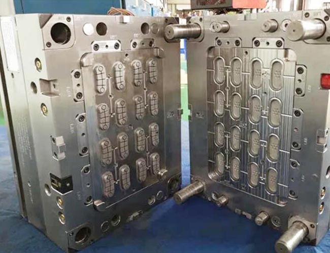 plastic injection mold manufacturer