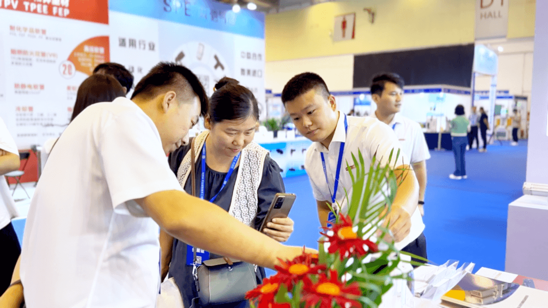 Lingchen Suzhou Industrial Expo 10.png