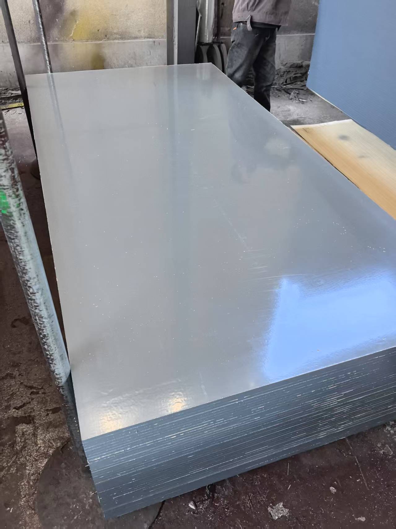 1220x2440mm PPL Film Faced Plywood for Marine Formwork-product