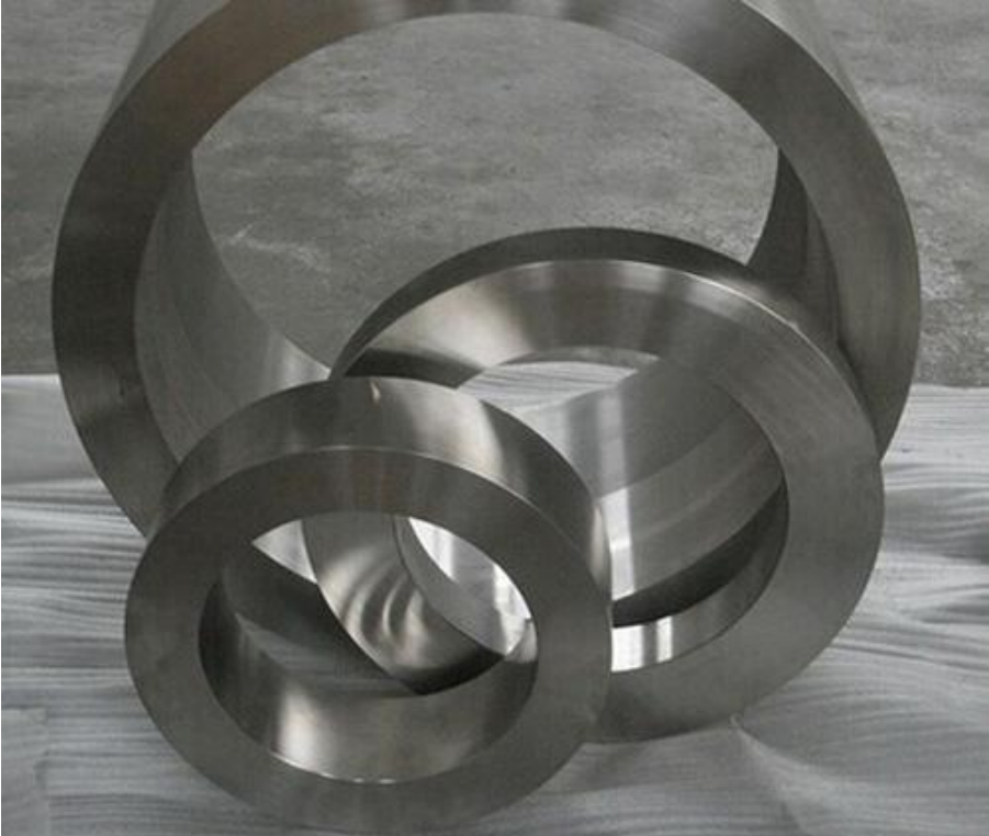 Is the heat treatment process of large forgings complex?